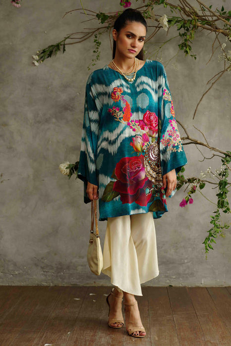 (Versailles) (Ag-8) (Shamaeel Ansari)