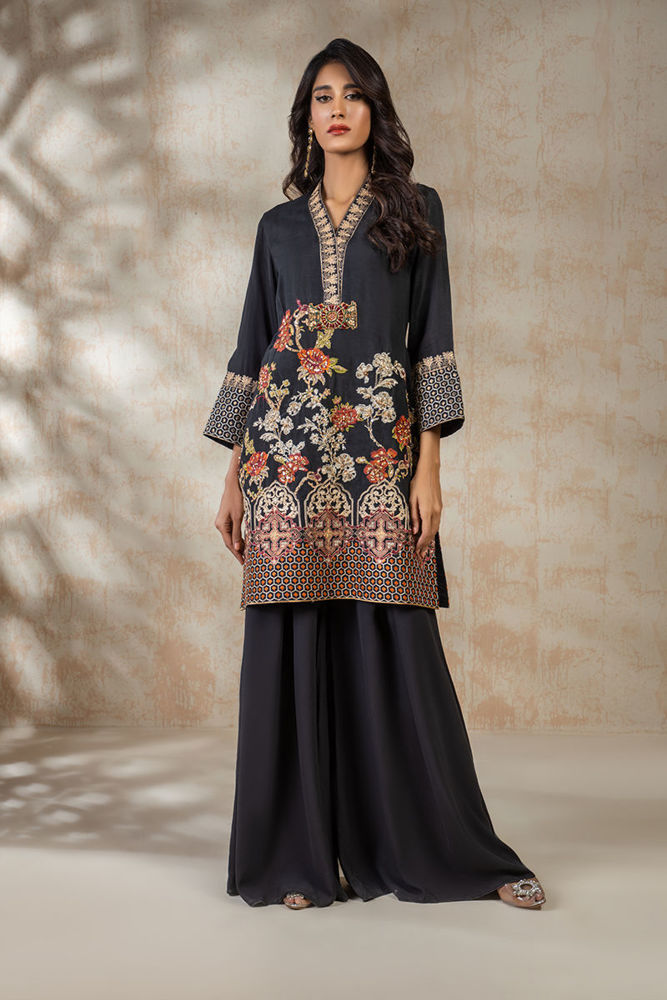 (Elegant Blossom) (EB-07) (Shamaeel Ansari)